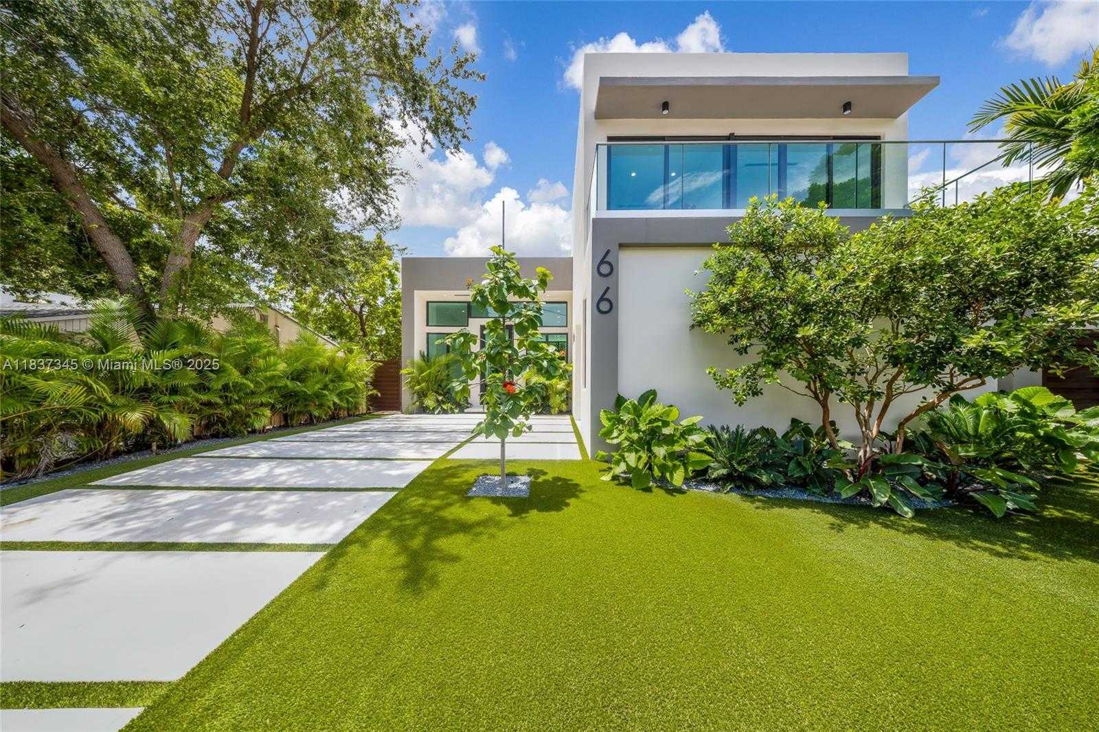 Small Image of Miami Number 2