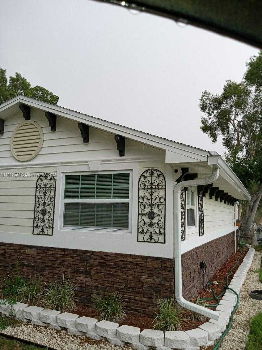 Small Image of 1492 FLOTILLA DRIVE, Other City - In The State Of Florida Number 11