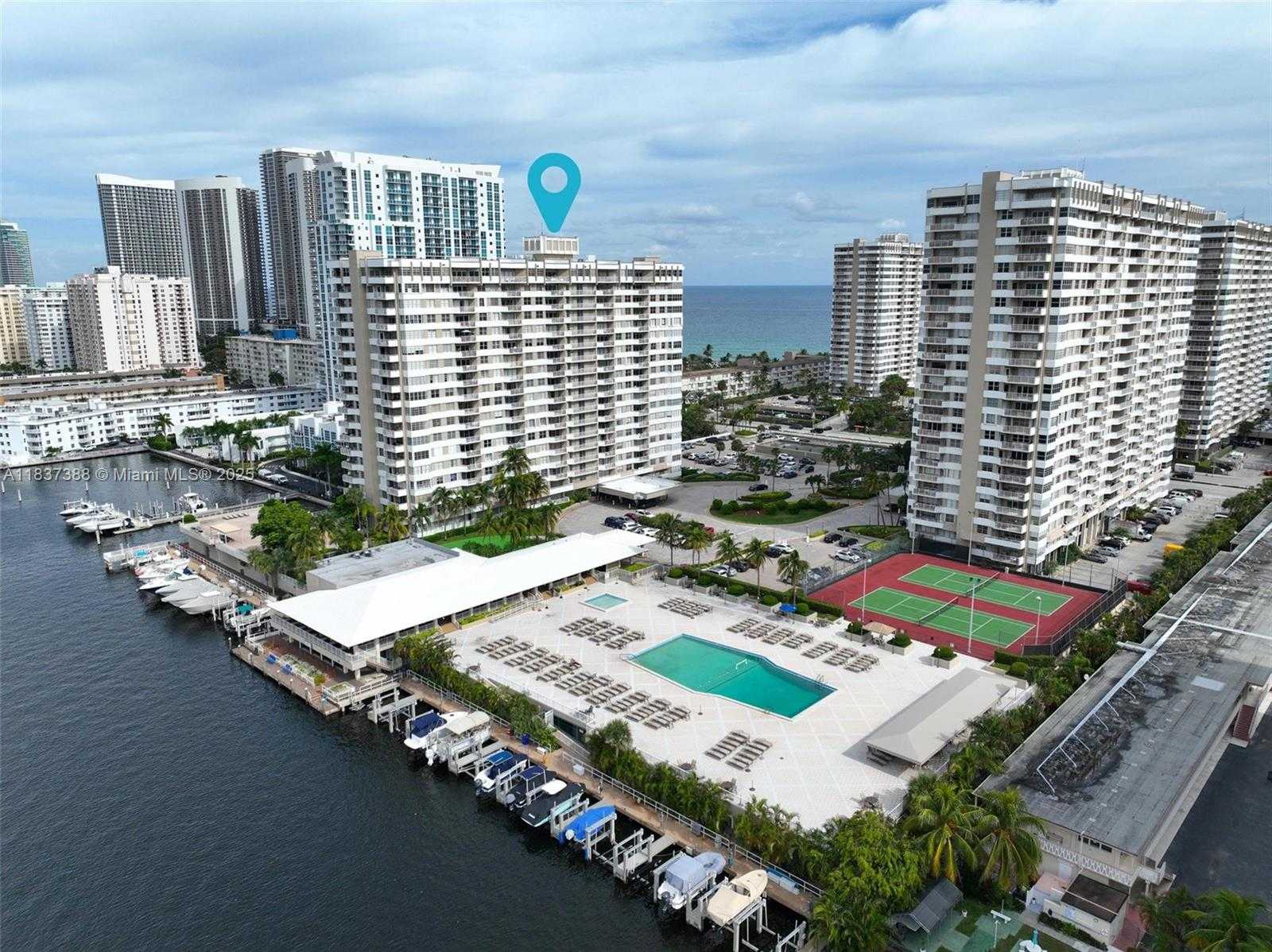 Small Image of Hallandale Beach Number 10