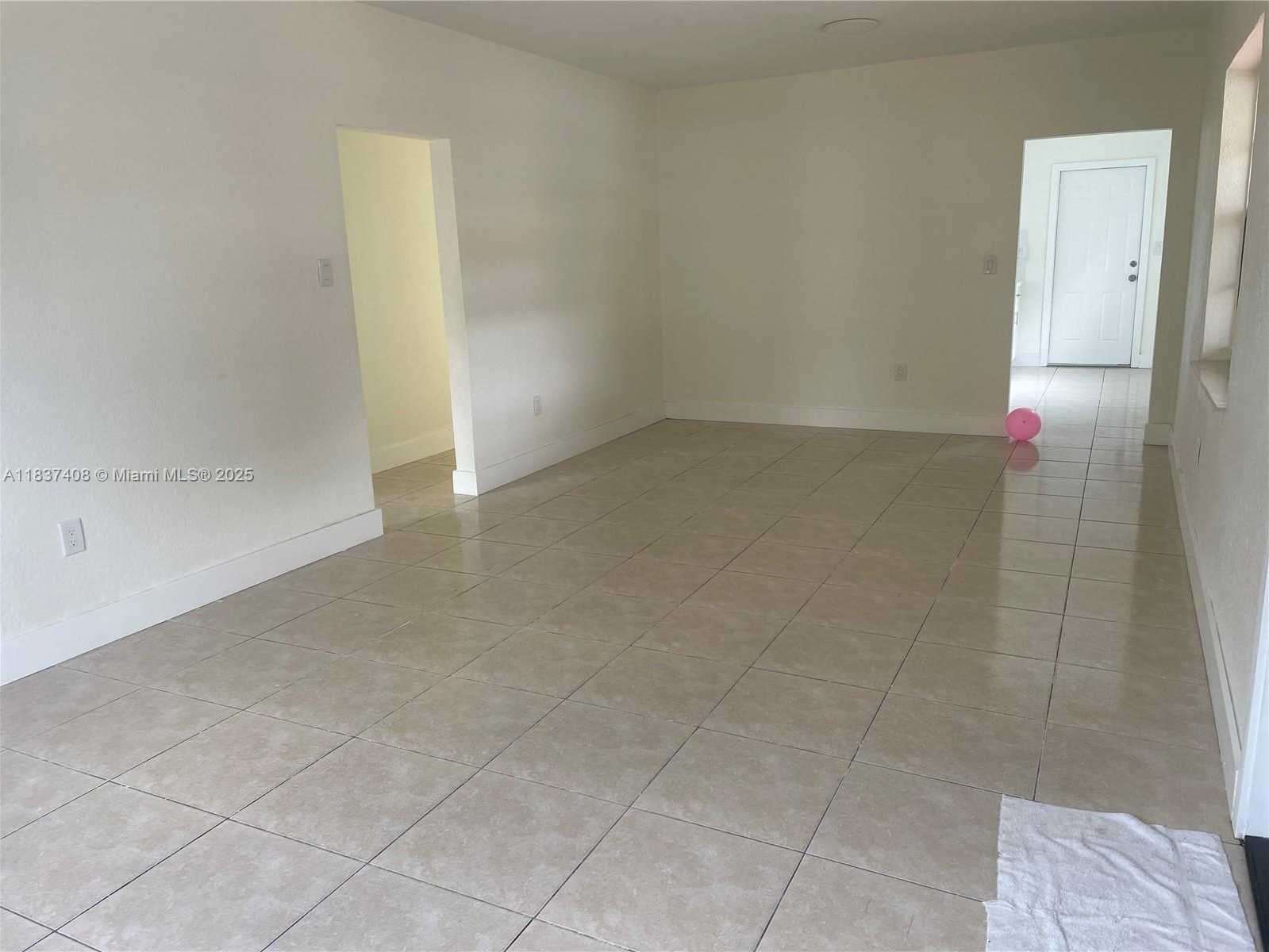 Small Image of 320 EAST 58TH ST, Hialeah Number 3