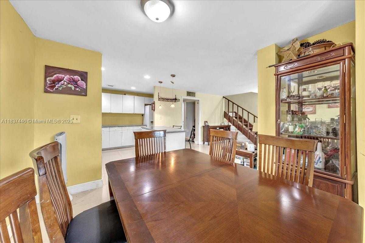 Small Image of 5287 NORTH WEST 193RD LN, Miami Gardens Number 11