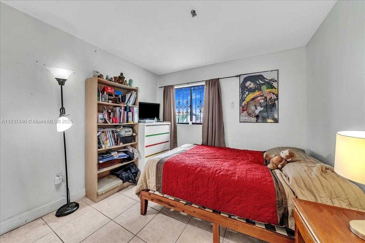 Small Image of 5287 NORTH WEST 193RD LN, Miami Gardens Number 25