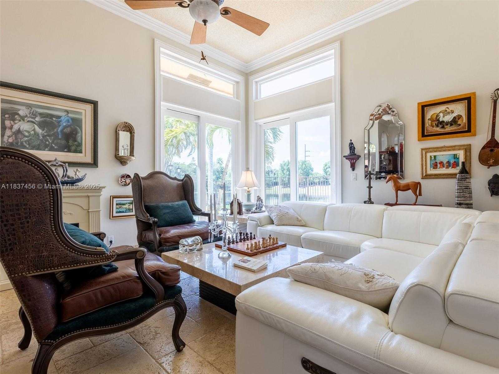 Small Image of 3043 LAKEWOOD DR, Weston Number 14