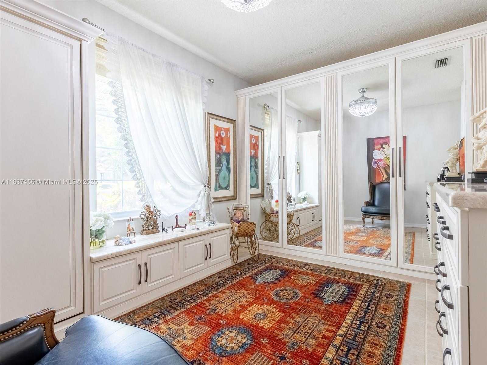 Small Image of 3043 LAKEWOOD DR, Weston Number 18