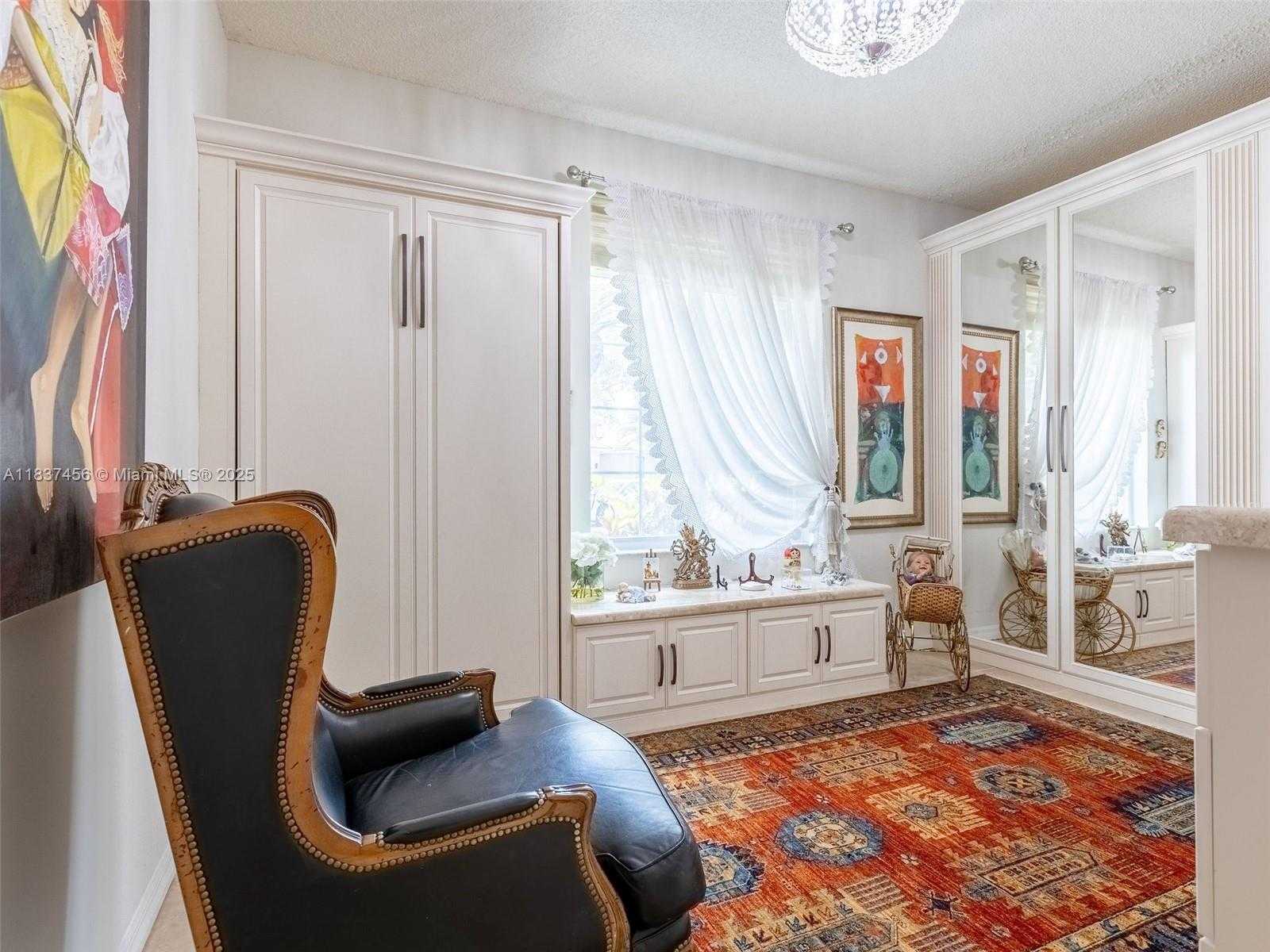 Small Image of 3043 LAKEWOOD DR, Weston Number 19