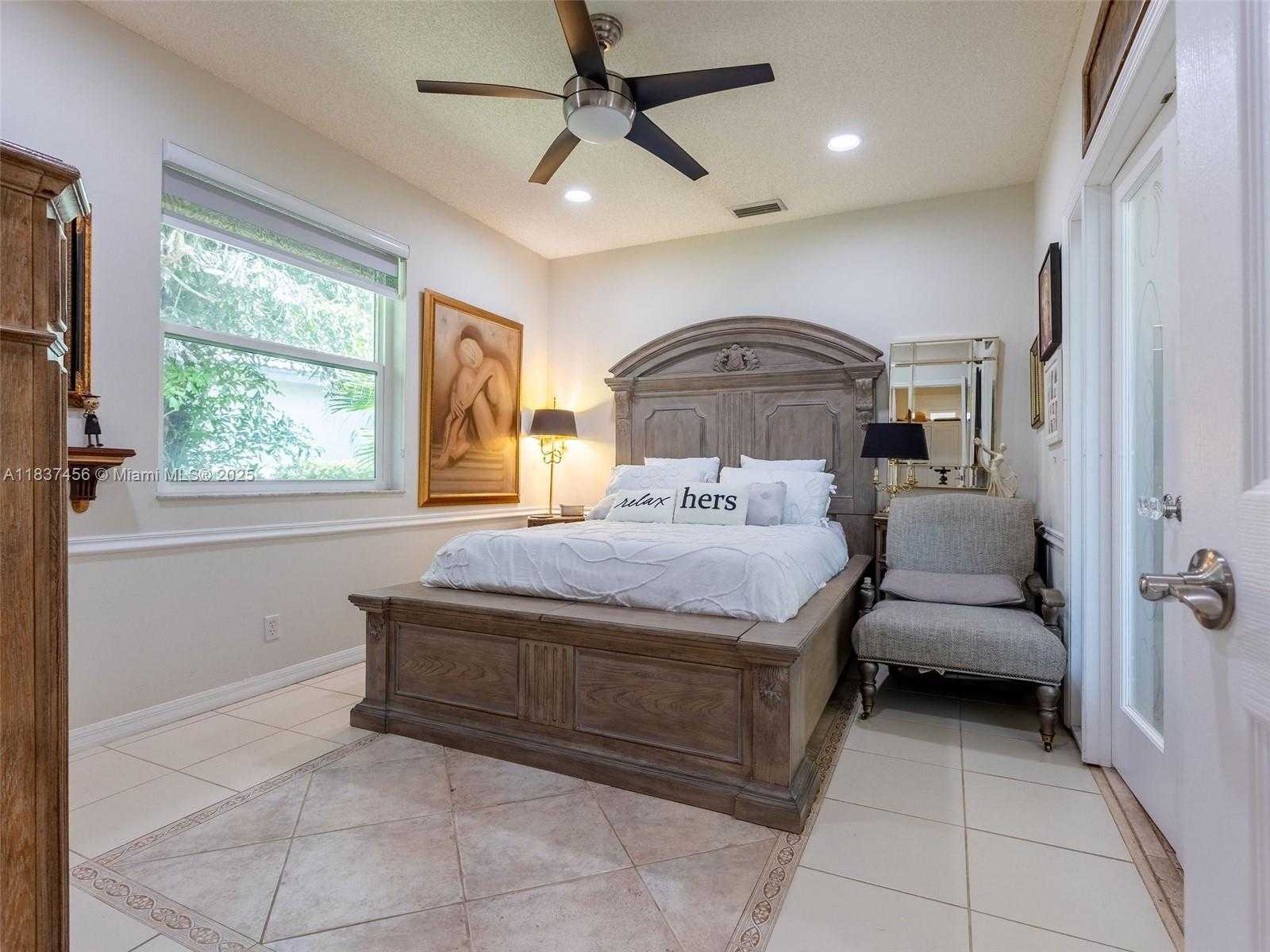 Small Image of 3043 LAKEWOOD DR, Weston Number 25