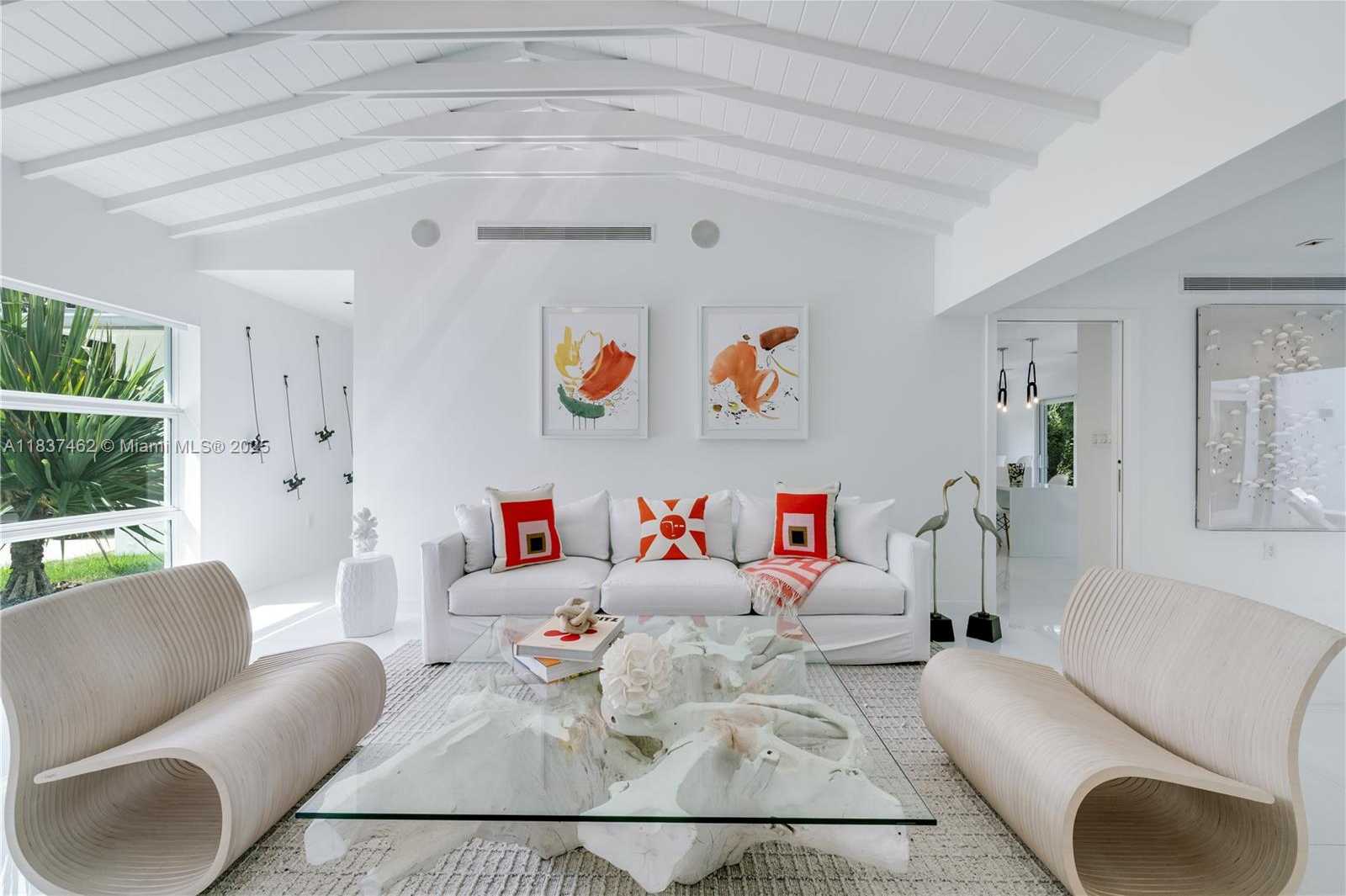 Small Image of 475 WOODCREST RD, Key Biscayne Number 10