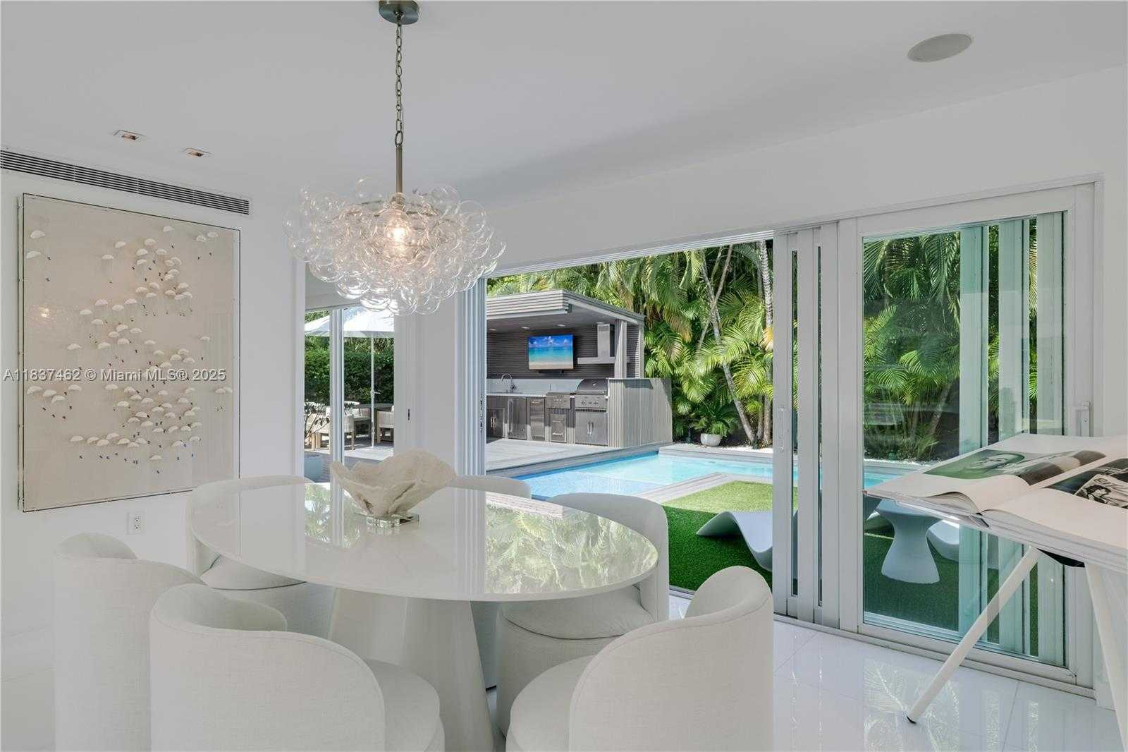 Small Image of 475 WOODCREST RD, Key Biscayne Number 21