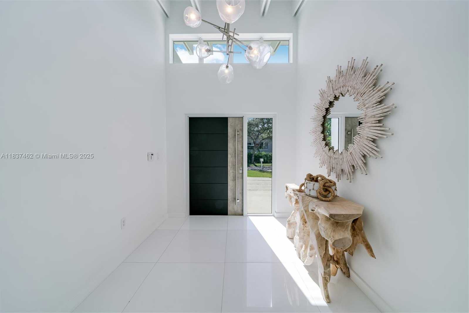 Small Image of 475 WOODCREST RD, Key Biscayne Number 3