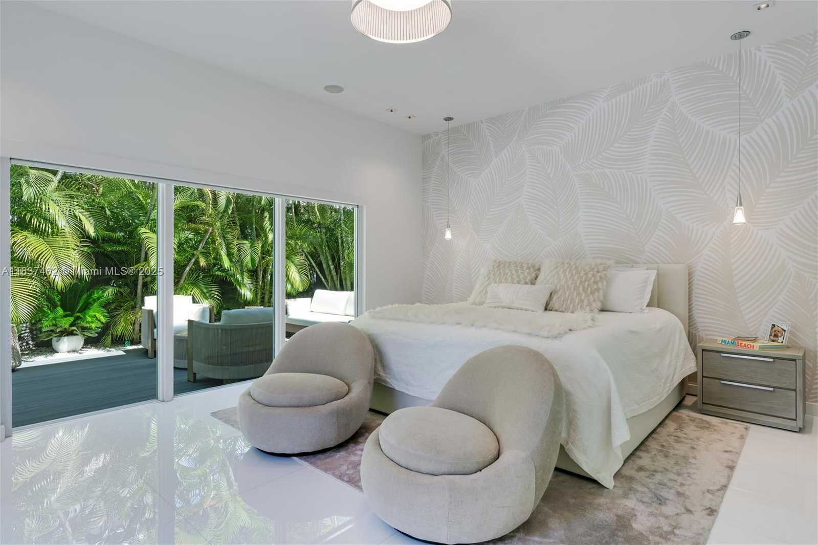 Small Image of 475 WOODCREST RD, Key Biscayne Number 35