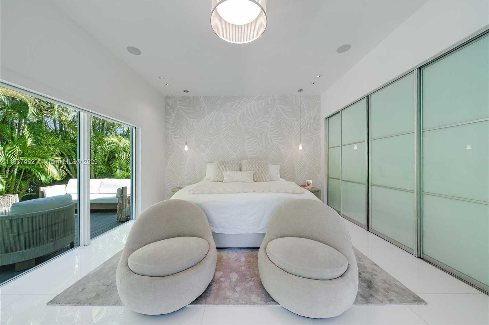 Small Image of 475 WOODCREST RD, Key Biscayne Number 36