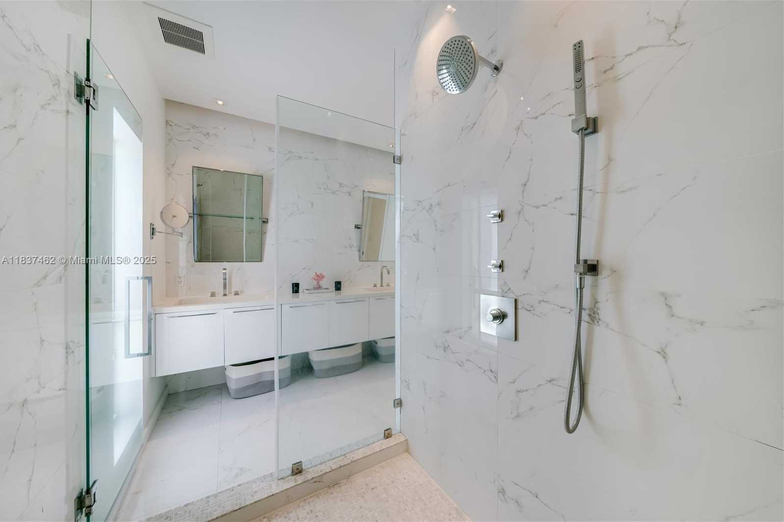 Small Image of 475 WOODCREST RD, Key Biscayne Number 42