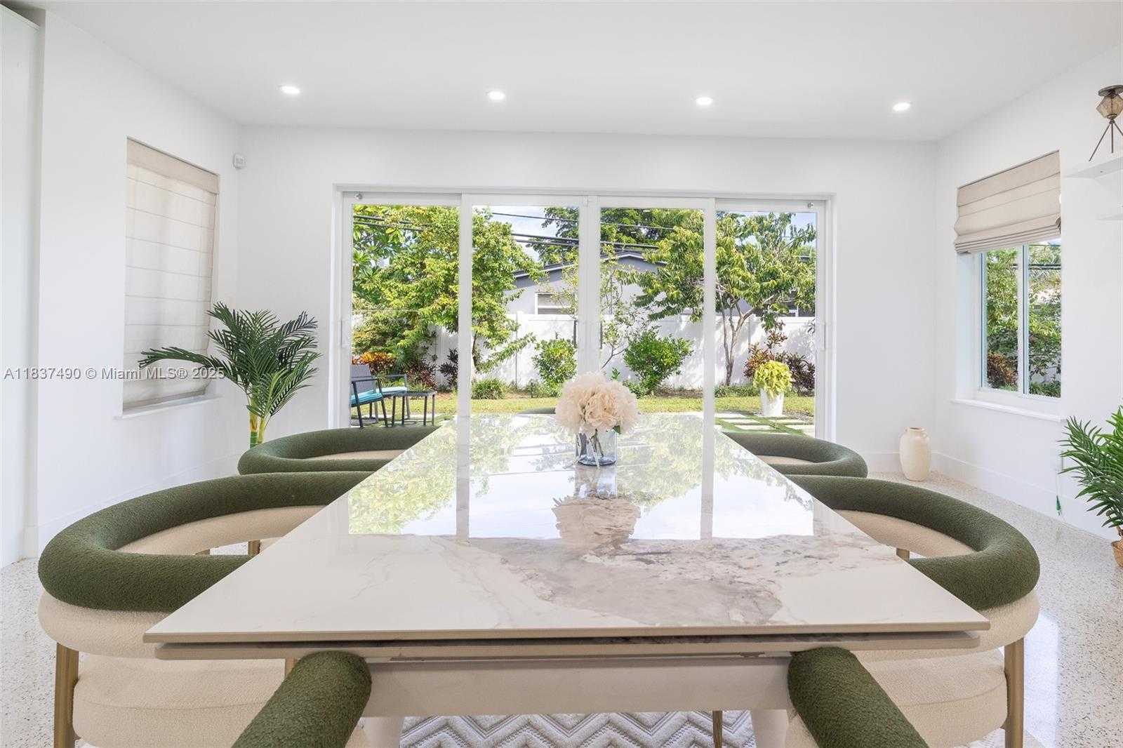 Small Image of 121 SOUTH EAST 7TH ST, Pompano Beach Number 10