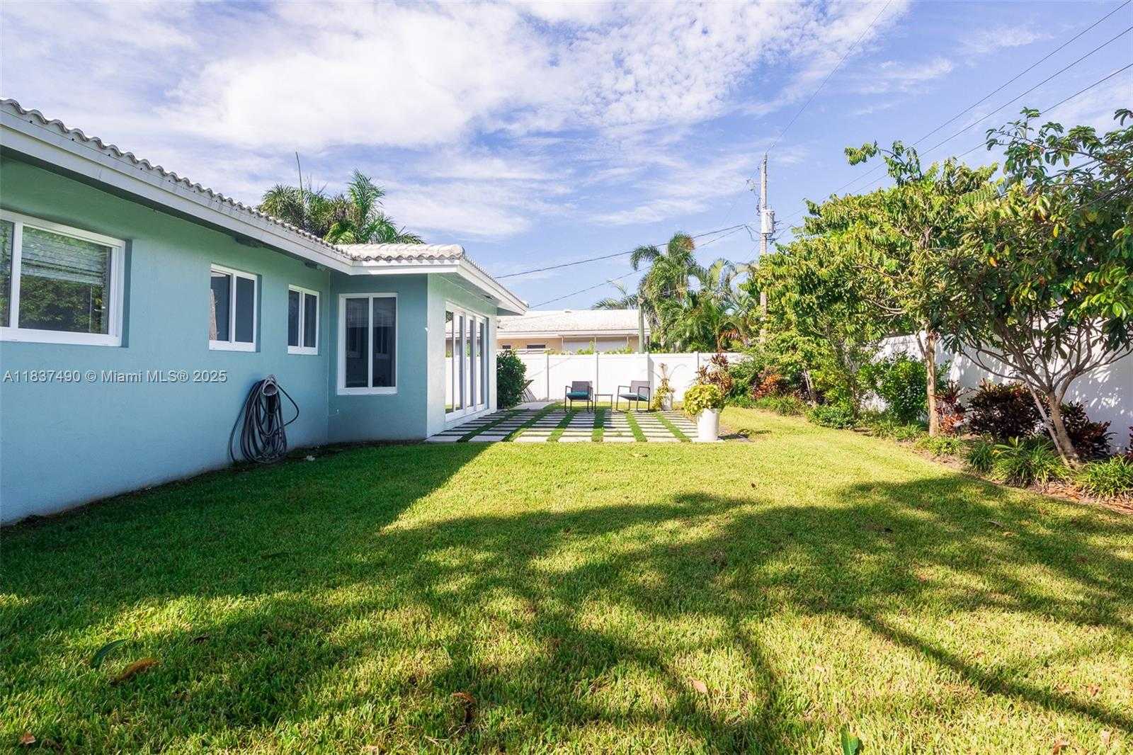 Small Image of 121 SOUTH EAST 7TH ST, Pompano Beach Number 19