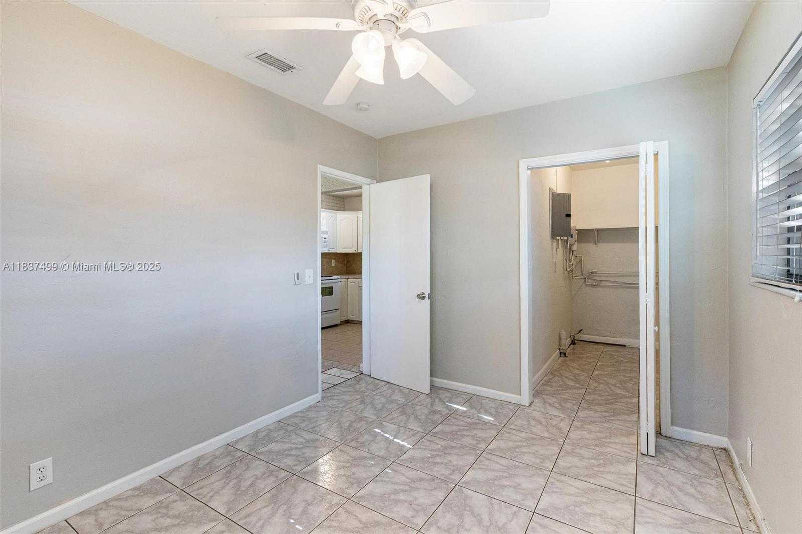 Small Image of 6416 NORTH GRANT ST, Hollywood Number 13