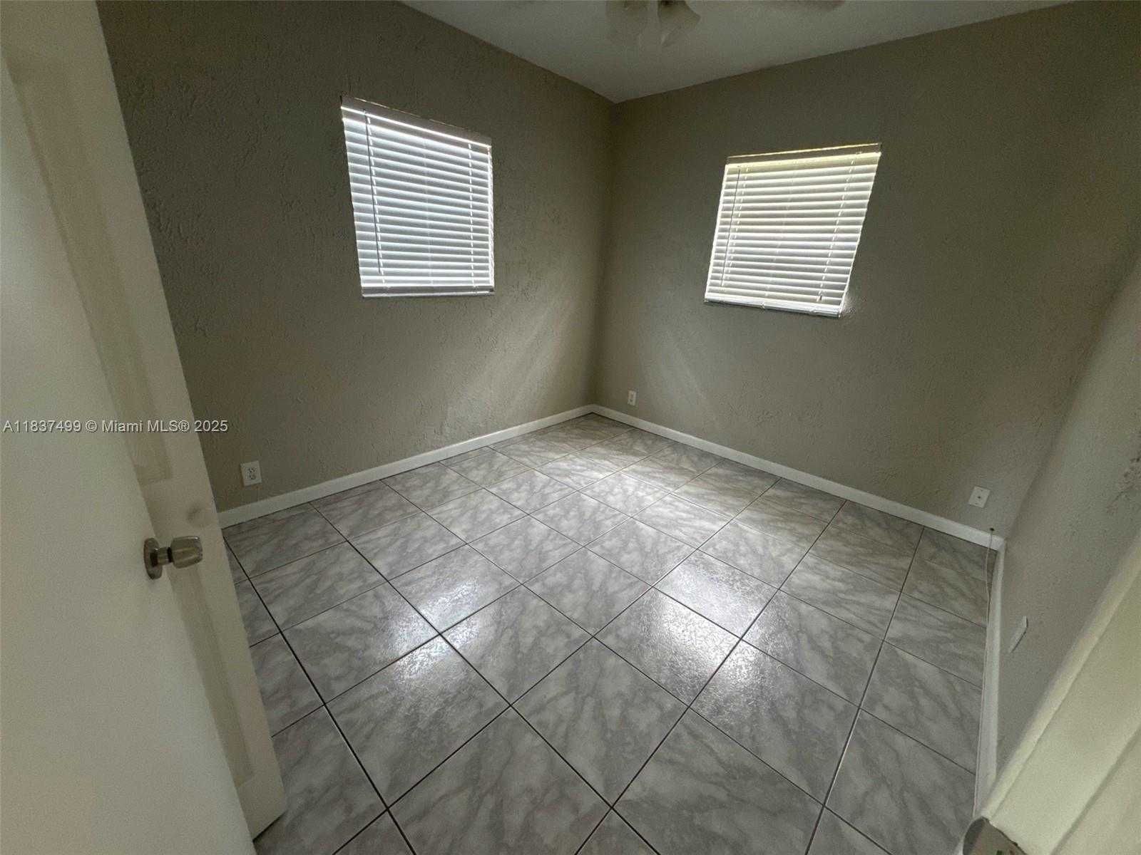 Small Image of 6416 NORTH GRANT ST, Hollywood Number 9