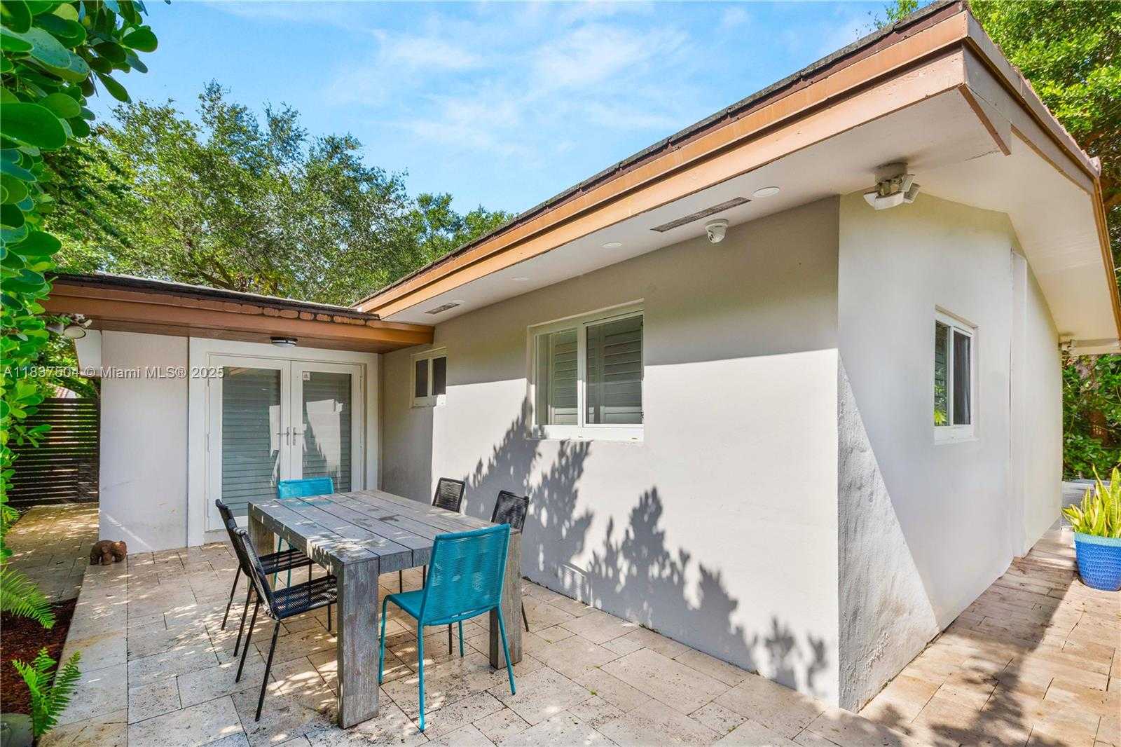 Small Image of 1261 SAN MIGUEL AVE, Coral Gables Number 12