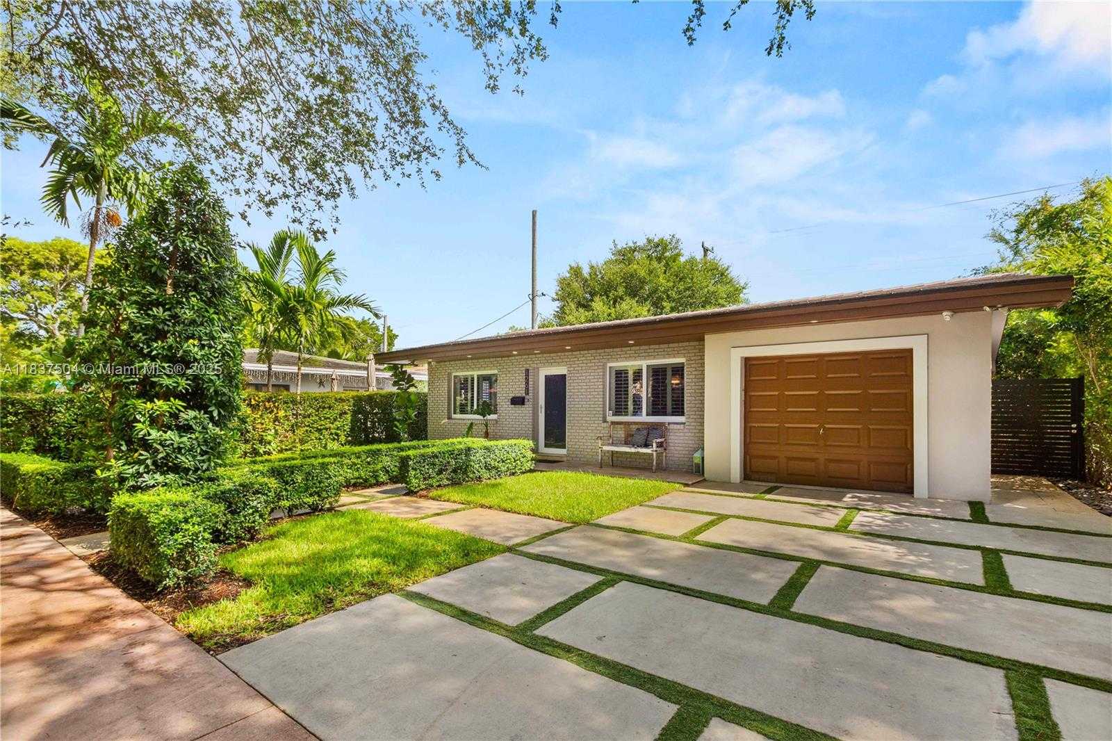 Small Image of 1261 SAN MIGUEL AVE, Coral Gables Number 13