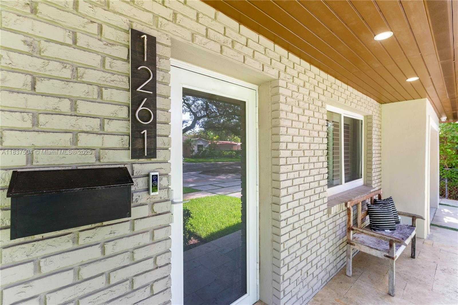Small Image of 1261 SAN MIGUEL AVE, Coral Gables Number 2