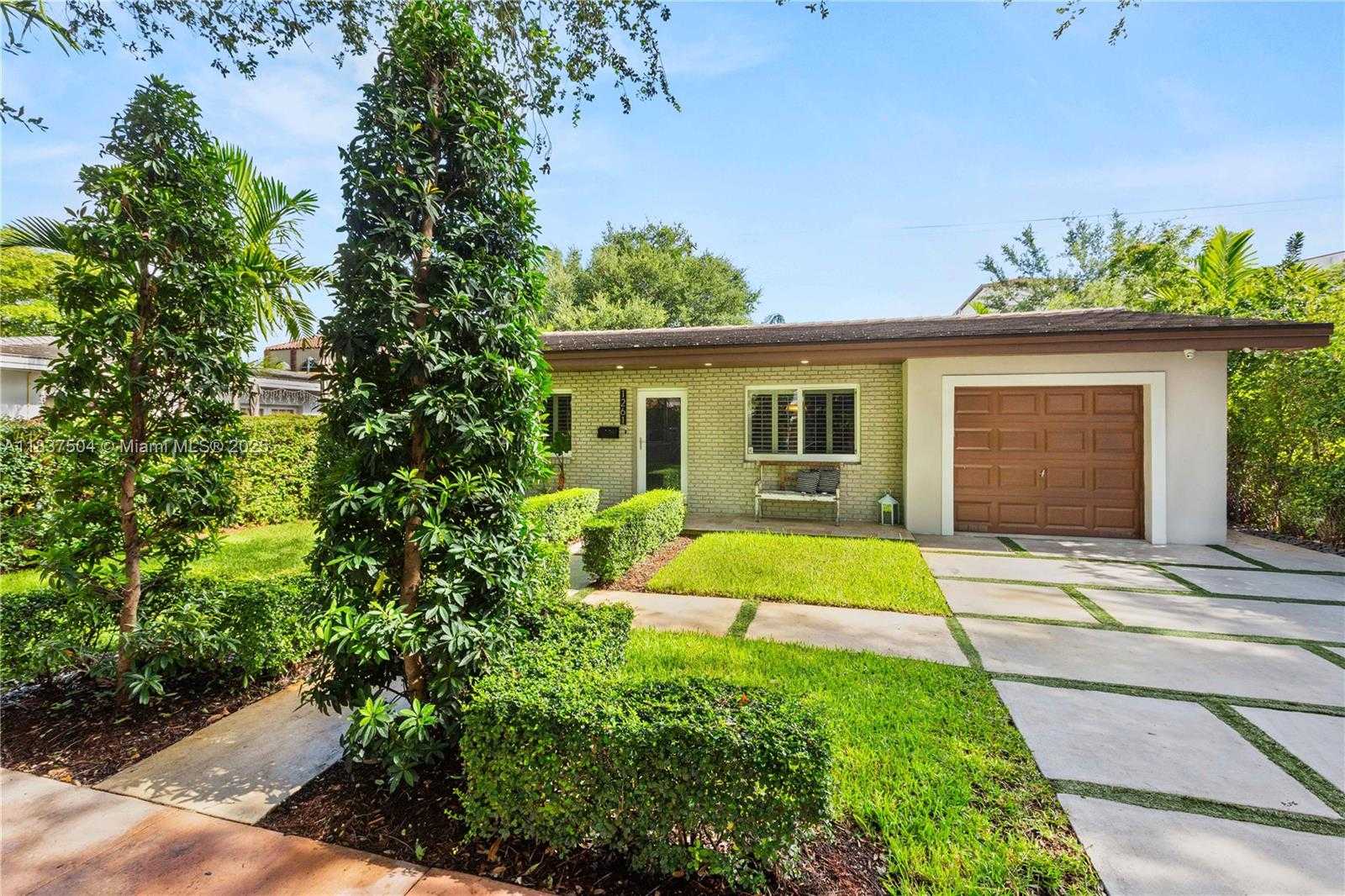Small Image of 1261 SAN MIGUEL AVE, Coral Gables Number 4