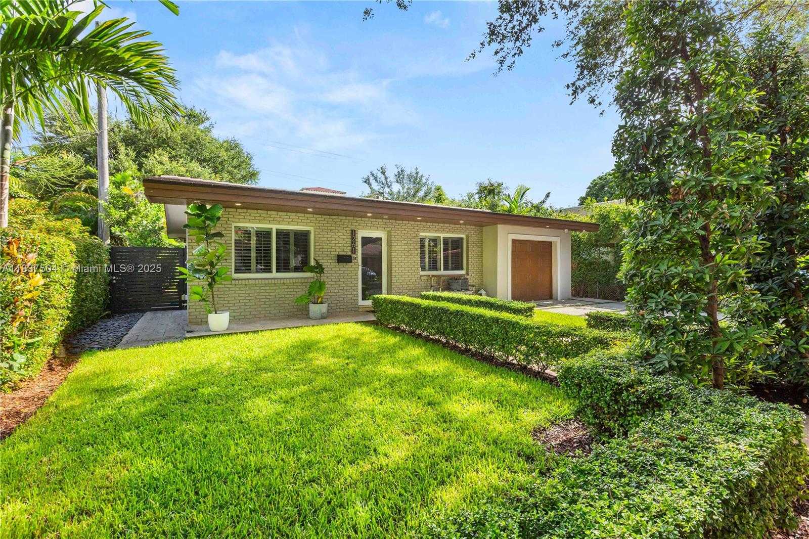Small Image of 1261 SAN MIGUEL AVE, Coral Gables Number 6