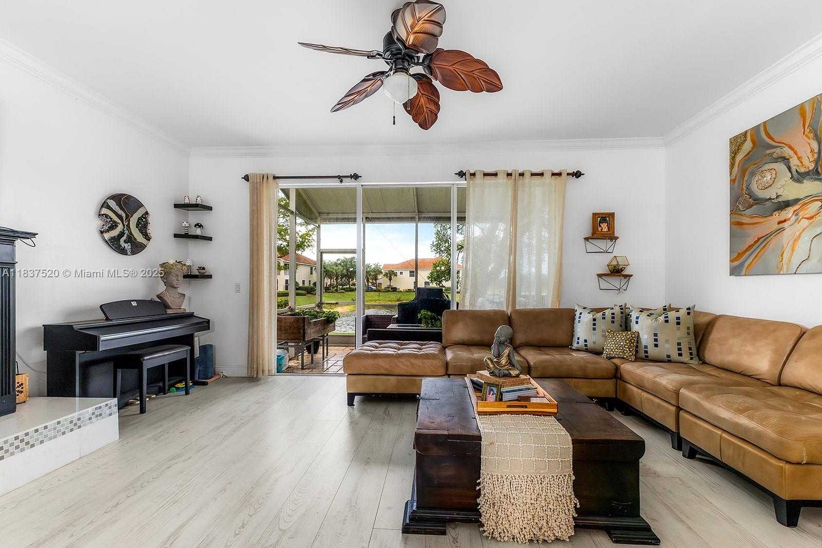 Small Image of 1064 HAMPTON CIR #54, Other City - In The State Of Florida Number 3