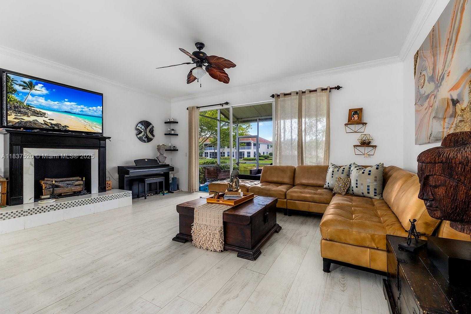 Small Image of 1064 HAMPTON CIR #54, Other City - In The State Of Florida Number 5