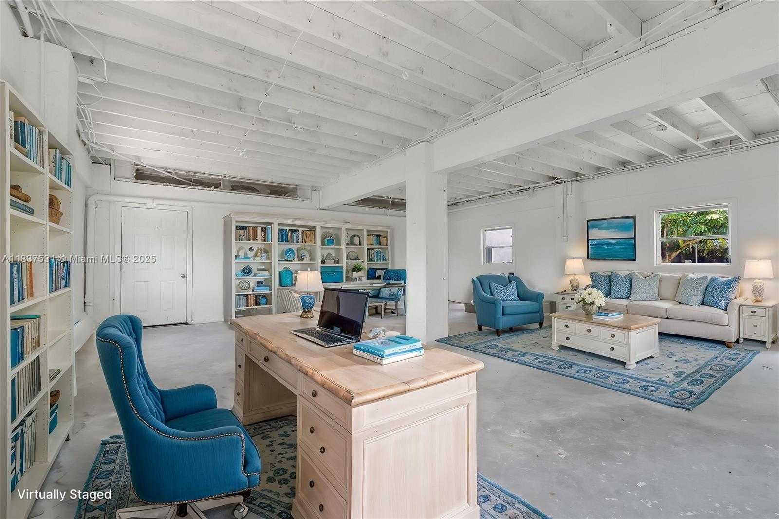 Small Image of 1106 HARBOR DR, Fort Myers Number 19