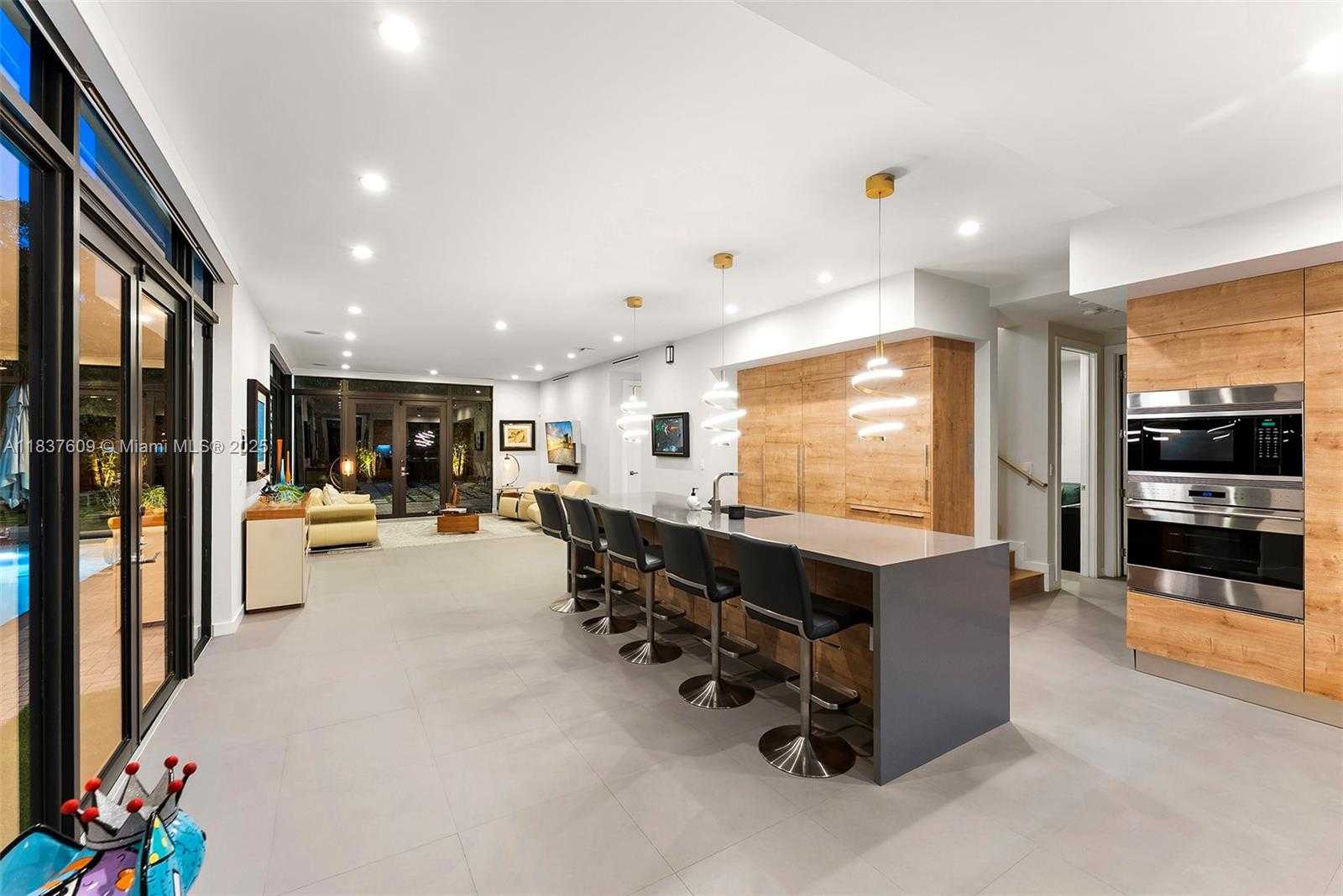Small Image of 7621 SOUTH WEST 59TH CT, South Miami Number 10
