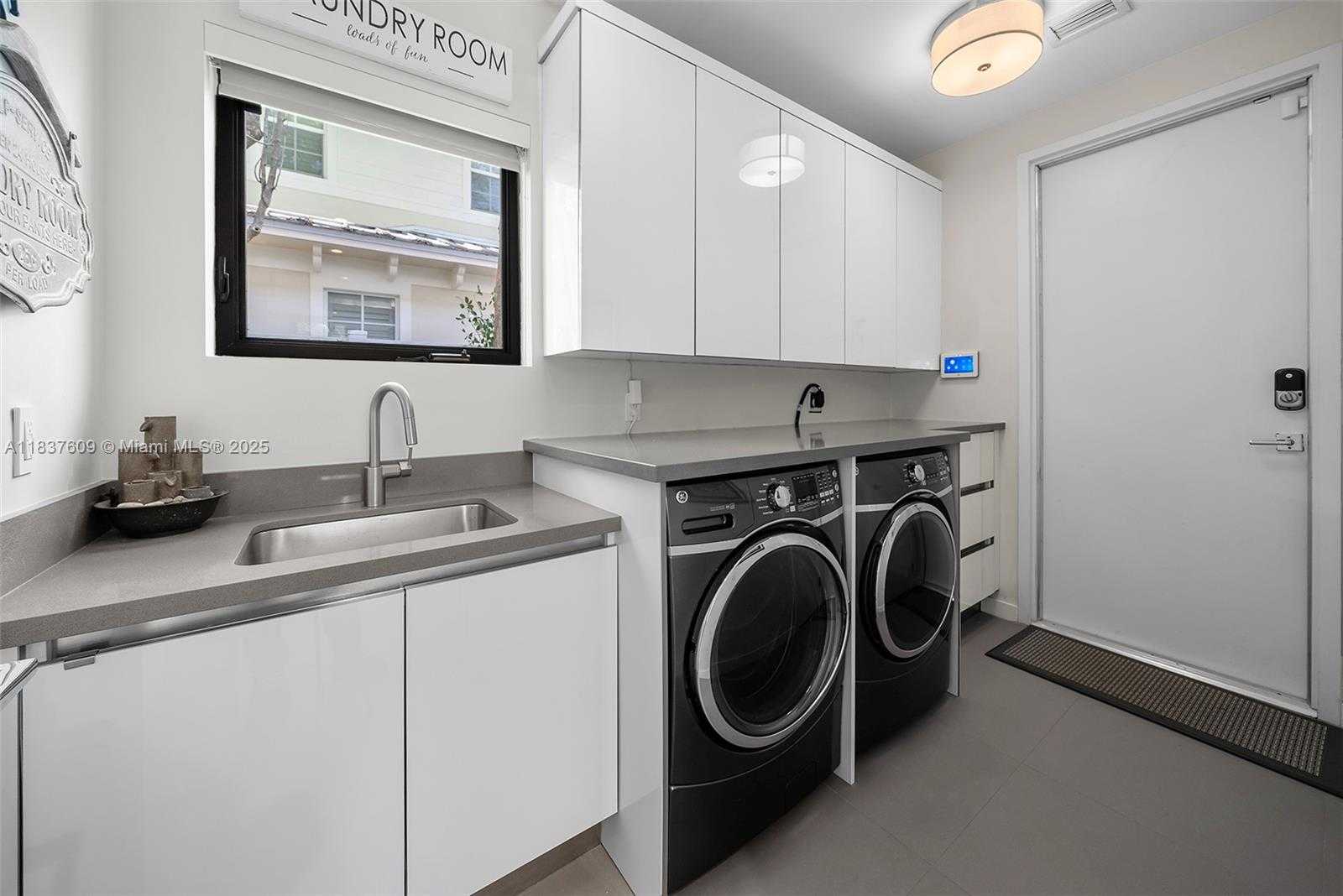 Small Image of 7621 SOUTH WEST 59TH CT, South Miami Number 16