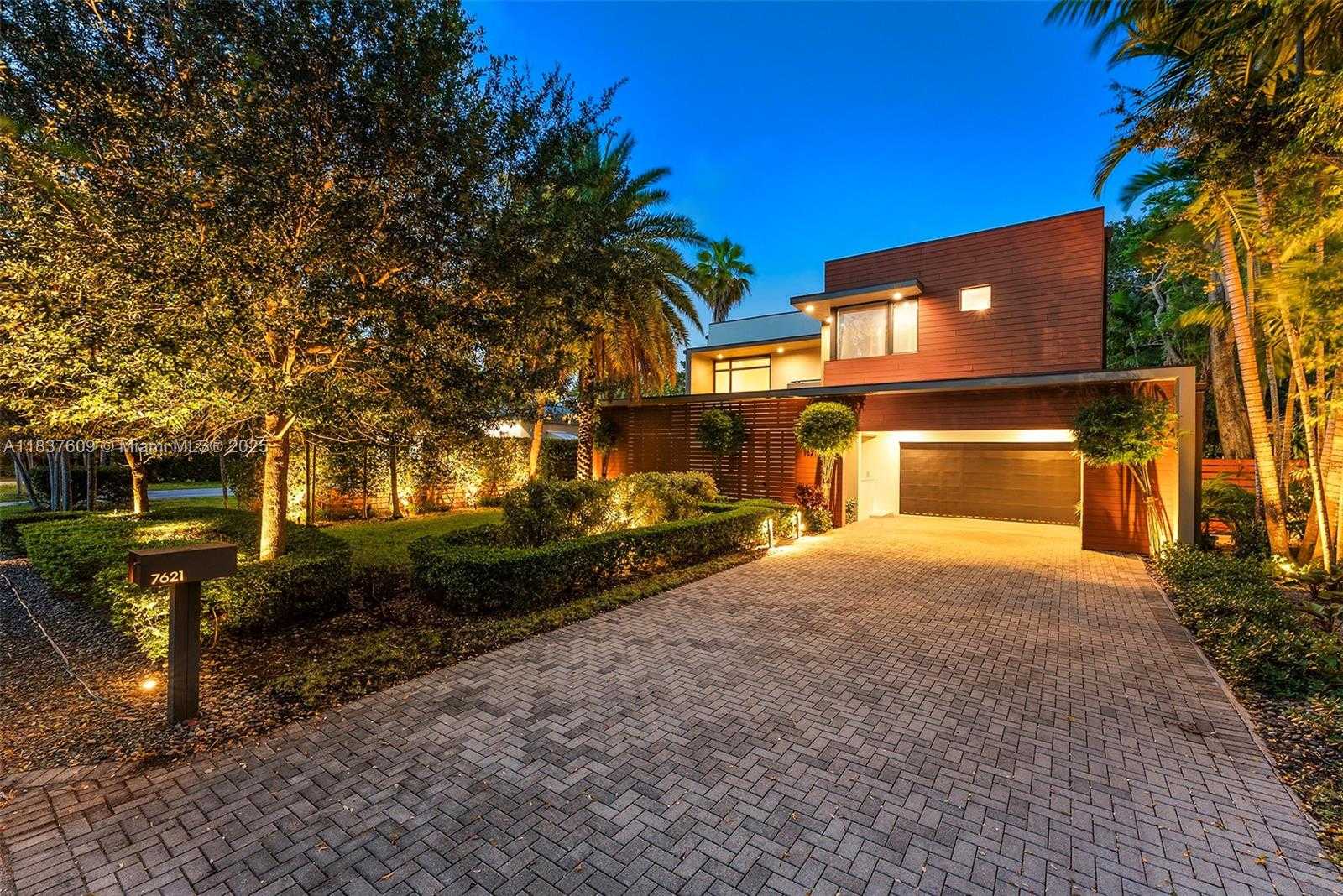 Small Image of 7621 SOUTH WEST 59TH CT, South Miami Number 2