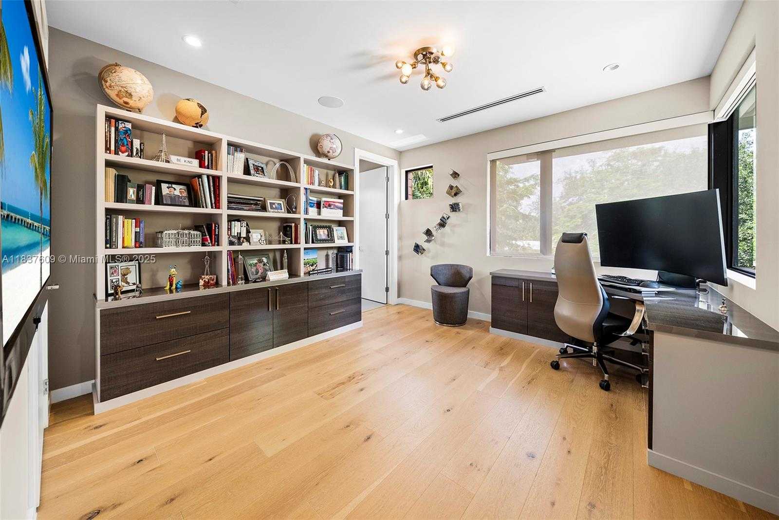 Small Image of 7621 SOUTH WEST 59TH CT, South Miami Number 27