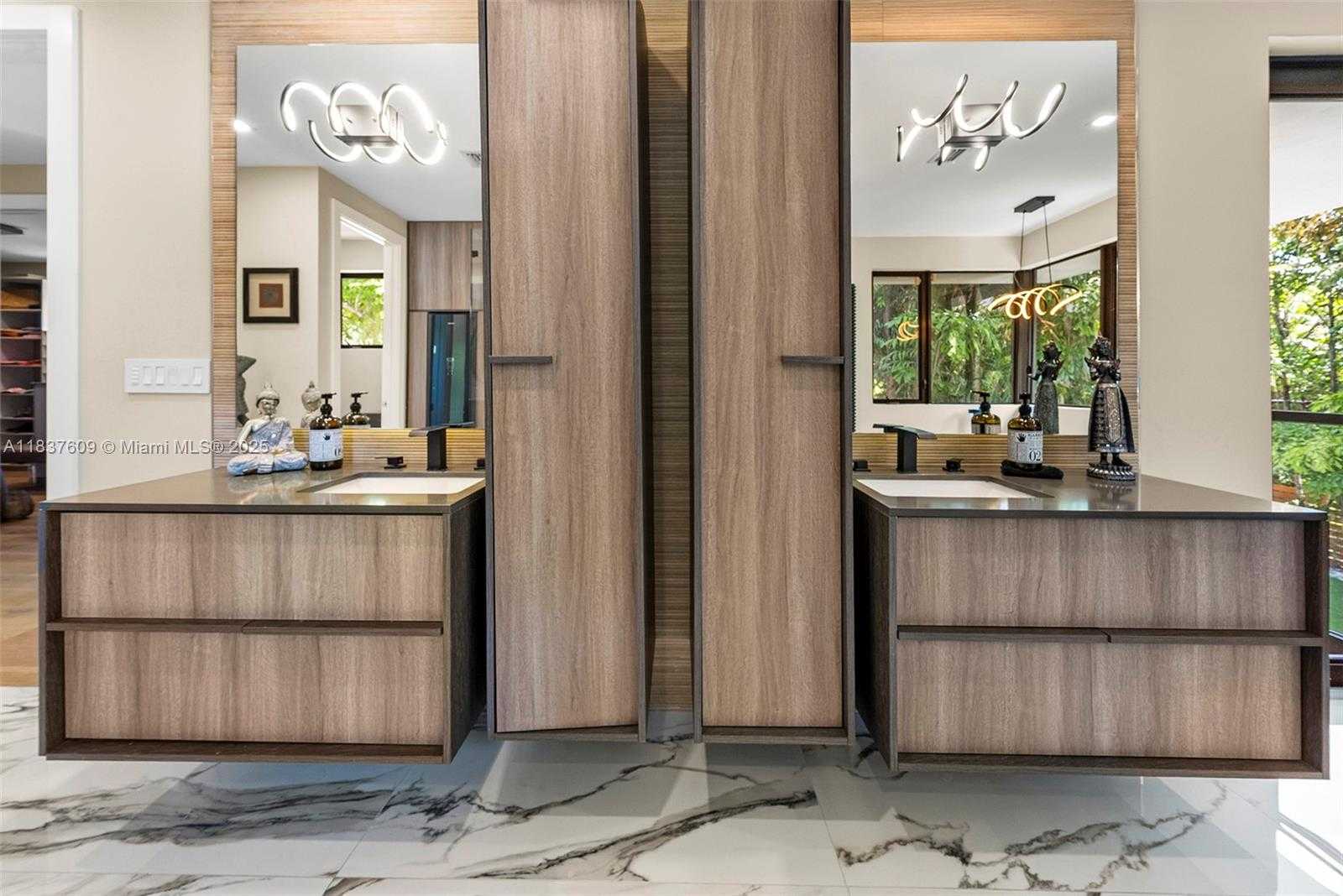 Small Image of 7621 SOUTH WEST 59TH CT, South Miami Number 37
