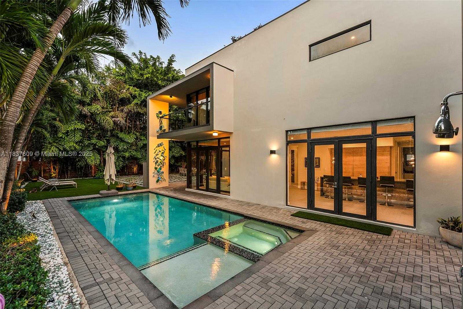Small Image of 7621 SOUTH WEST 59TH CT, South Miami Number 49