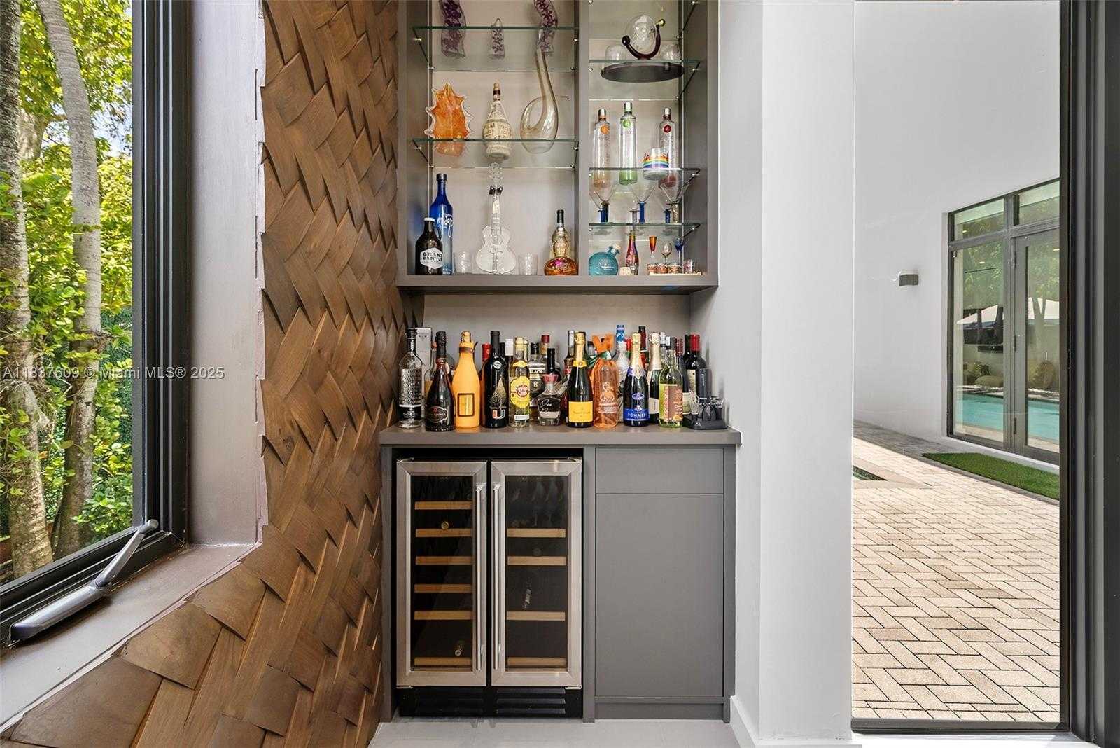 Small Image of 7621 SOUTH WEST 59TH CT, South Miami Number 8