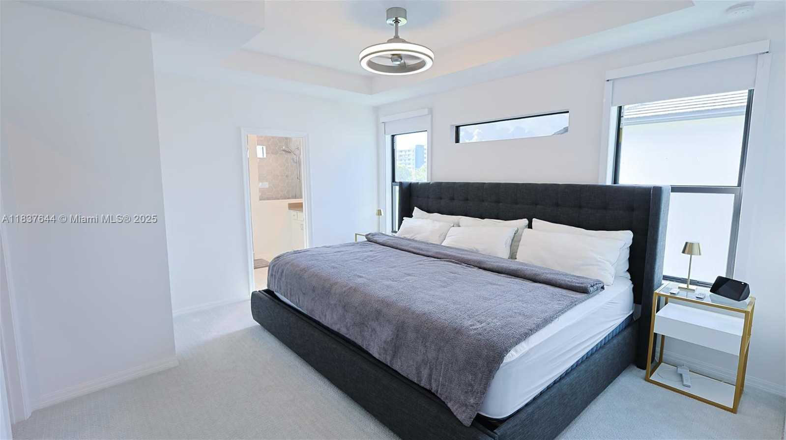 Small Image of 4468 SPRUCE LN, Oakland Park Number 53