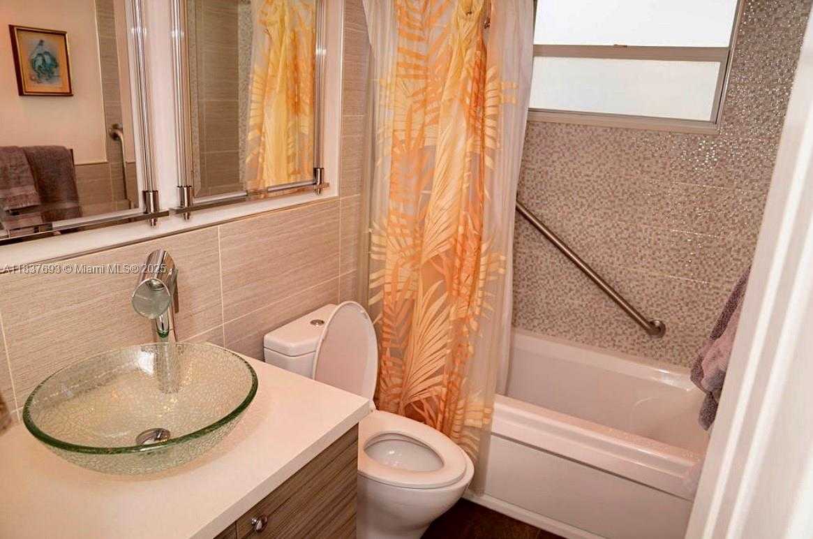 Small Image of 2930 NORTH WEST 24TH AVE, Oakland Park Number 16