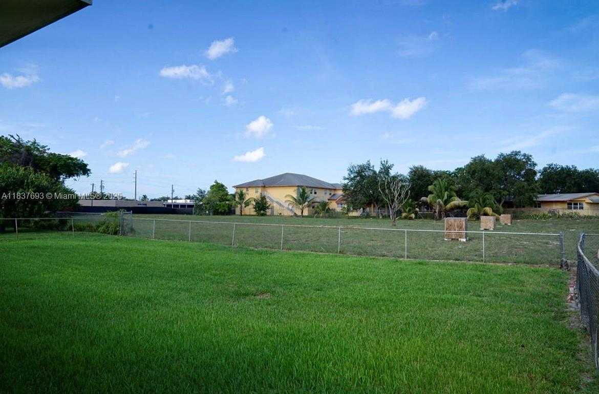 Small Image of 2930 NORTH WEST 24TH AVE, Oakland Park Number 4