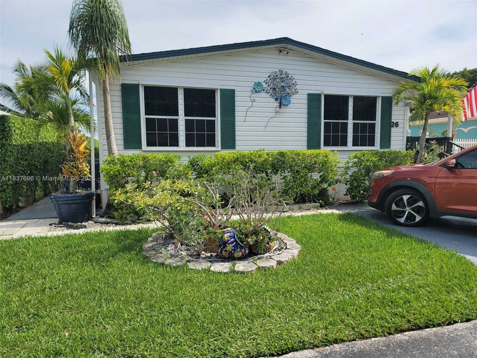 Small Image of 35250 SOUTH WEST 177TH CT UNIT #26, Homestead Number 2