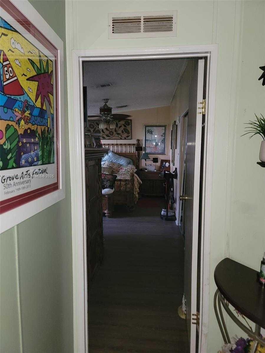 Small Image of 35250 SOUTH WEST 177TH CT UNIT #26, Homestead Number 32