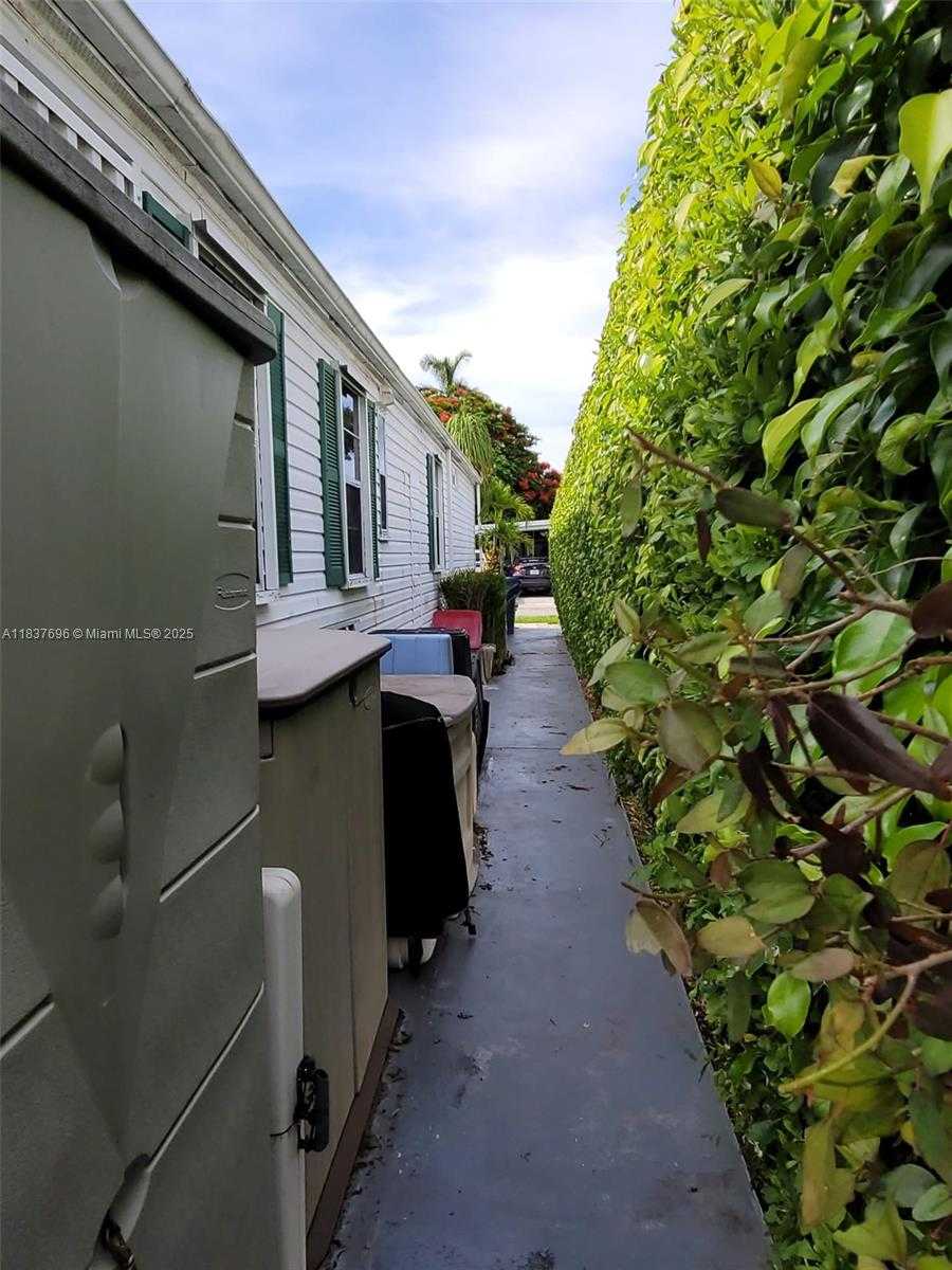 Small Image of 35250 SOUTH WEST 177TH CT UNIT #26, Homestead Number 41