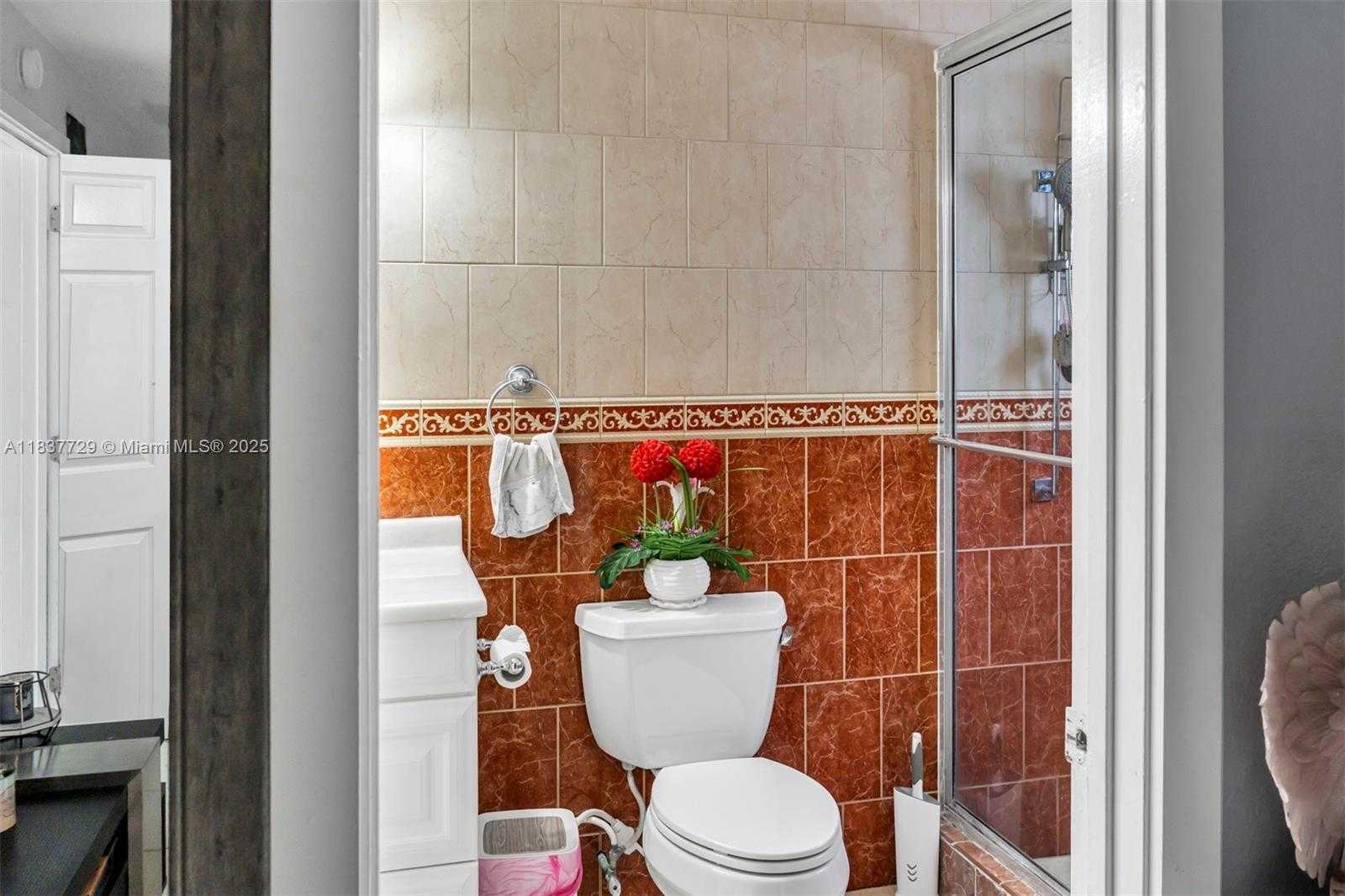 Small Image of 18810 NORTH WEST 51ST AVE, Miami Gardens Number 15