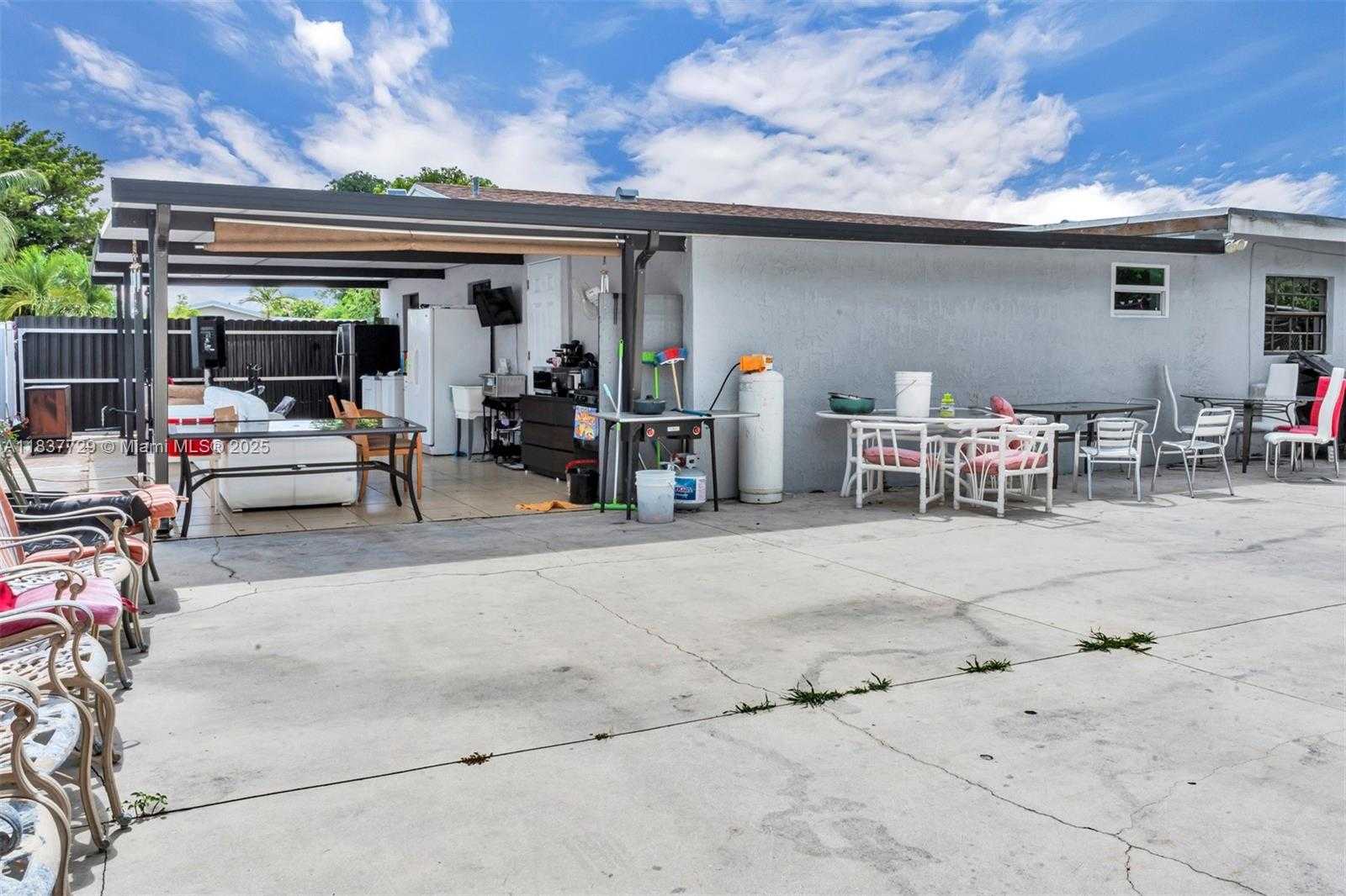 Small Image of 18810 NORTH WEST 51ST AVE, Miami Gardens Number 26