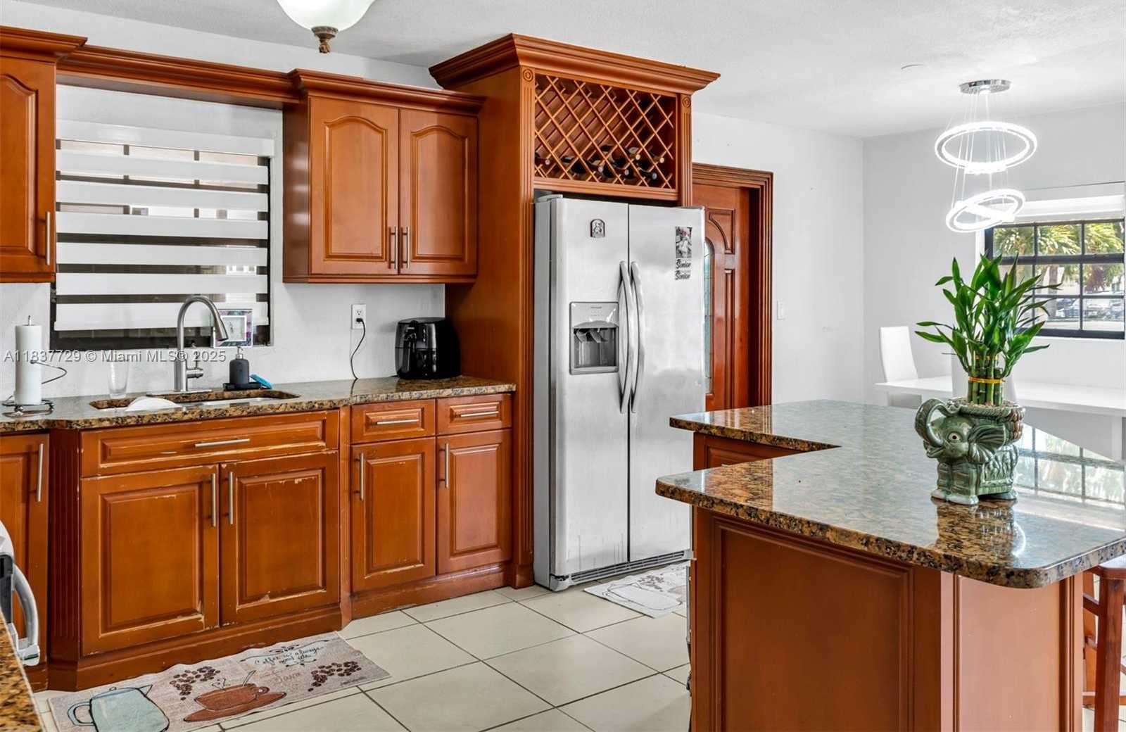 Small Image of 18810 NORTH WEST 51ST AVE, Miami Gardens Number 9