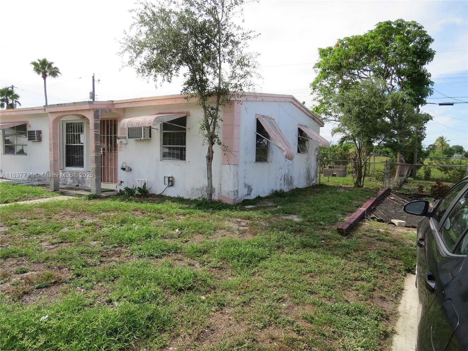 Small Image of 525 NORTH WEST 16TH ST, Pompano Beach Number 2