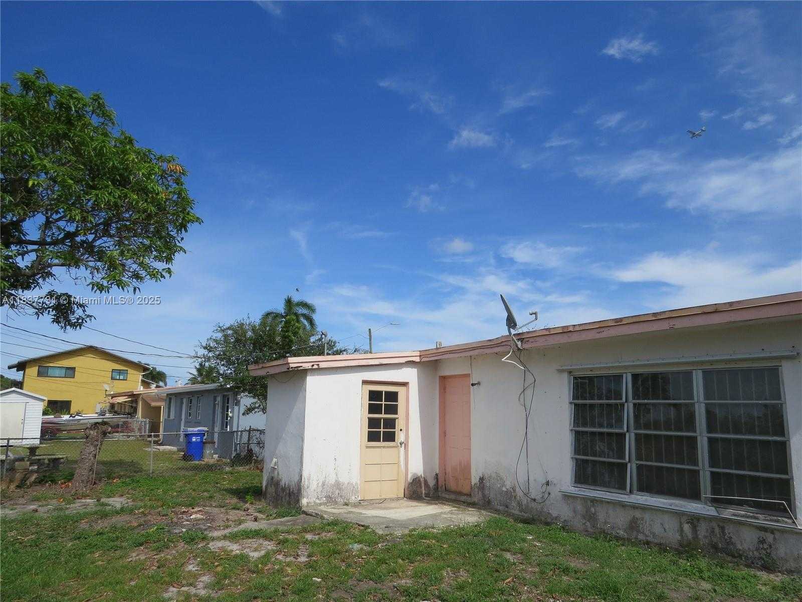 Small Image of 525 NORTH WEST 16TH ST, Pompano Beach Number 9