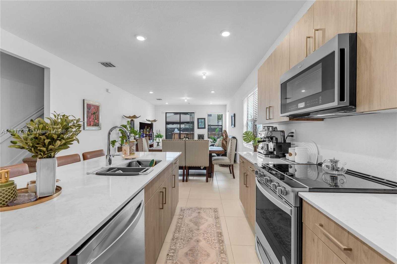 Small Image of 12929 SOUTH WEST 265TH TER, Homestead Number 11