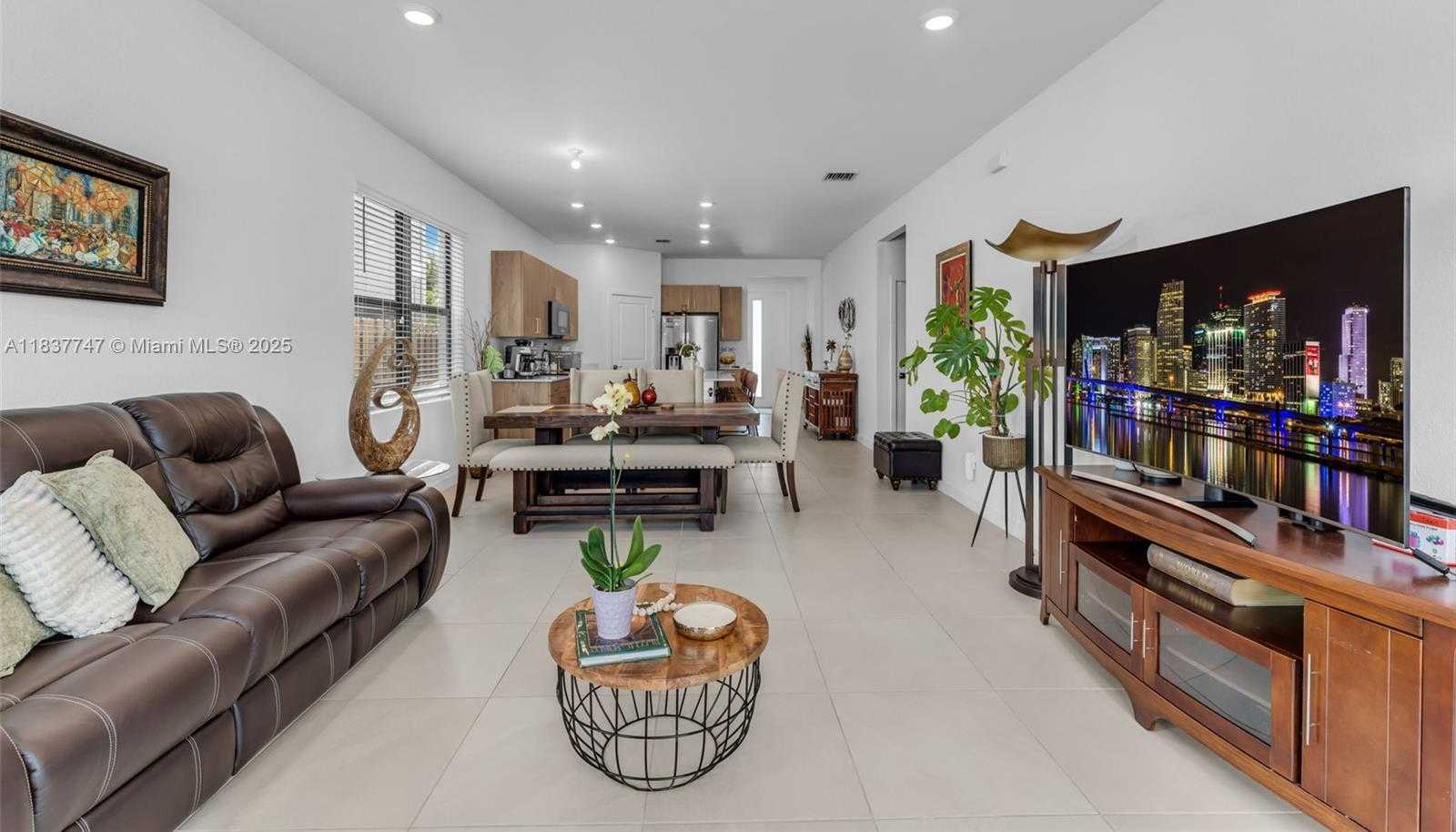 Small Image of 12929 SOUTH WEST 265TH TER, Homestead Number 19