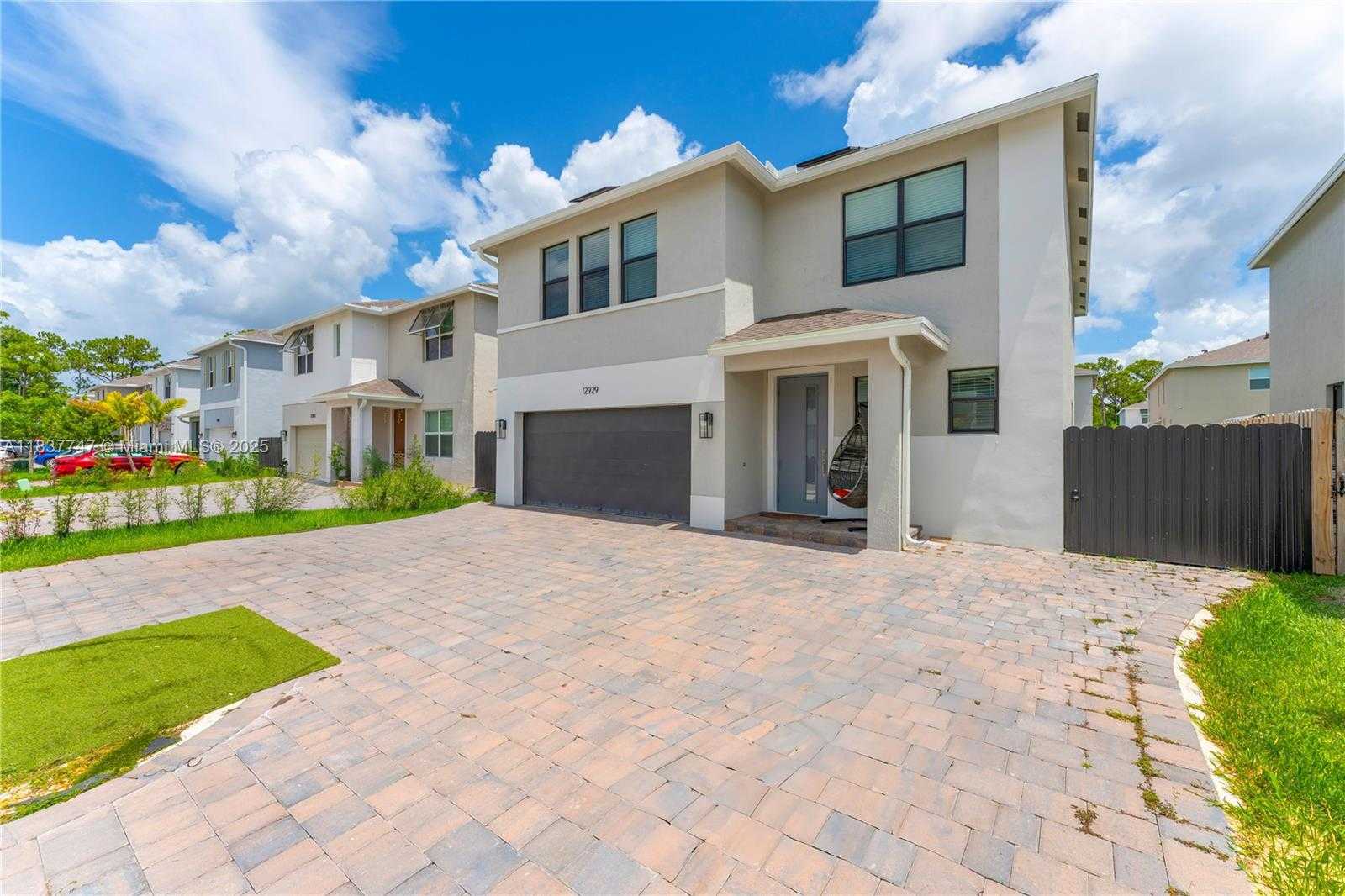 Small Image of 12929 SOUTH WEST 265TH TER, Homestead Number 3