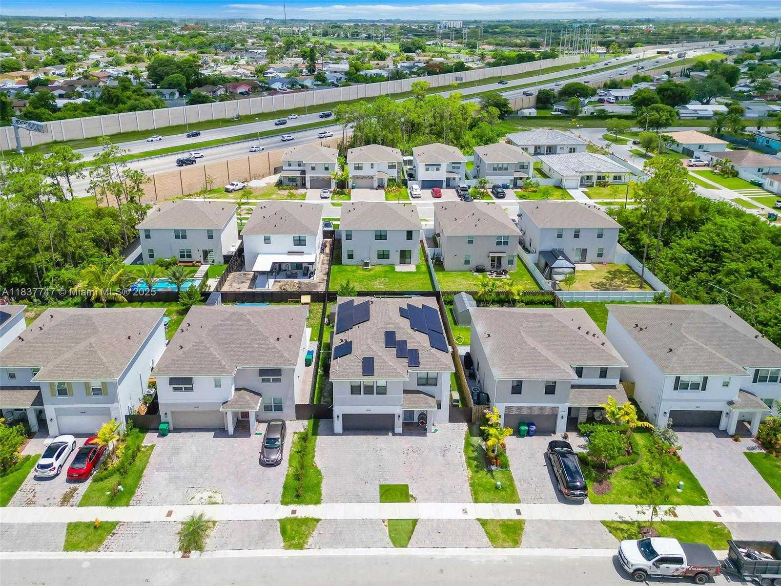 Small Image of 12929 SOUTH WEST 265TH TER, Homestead Number 44